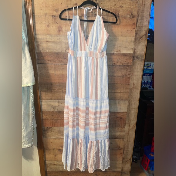 Main Strip Dresses & Skirts - 💕Nwt Main Strip watercolor stripe halter dress